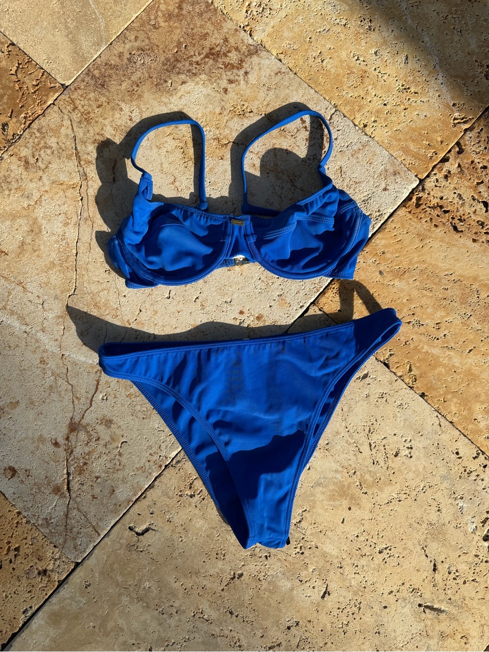 Underwire Two-Piece Bikini Set in Vibrant Blue - Gooseberry